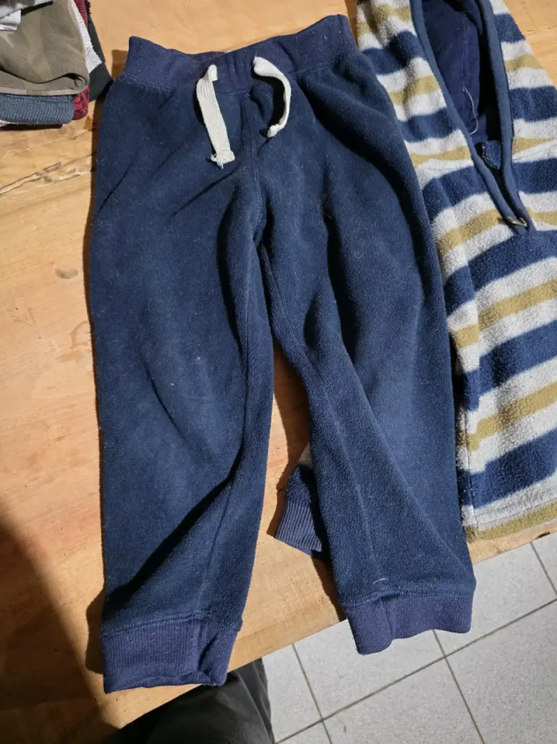 Conjunto de polar para niño con rayas - 2