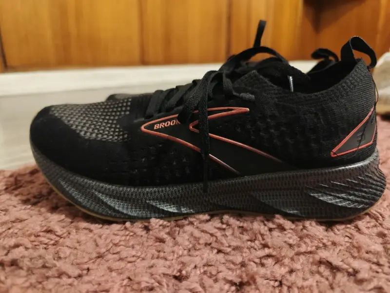 Zapatillas deportivas negras Brooks para correr - 2