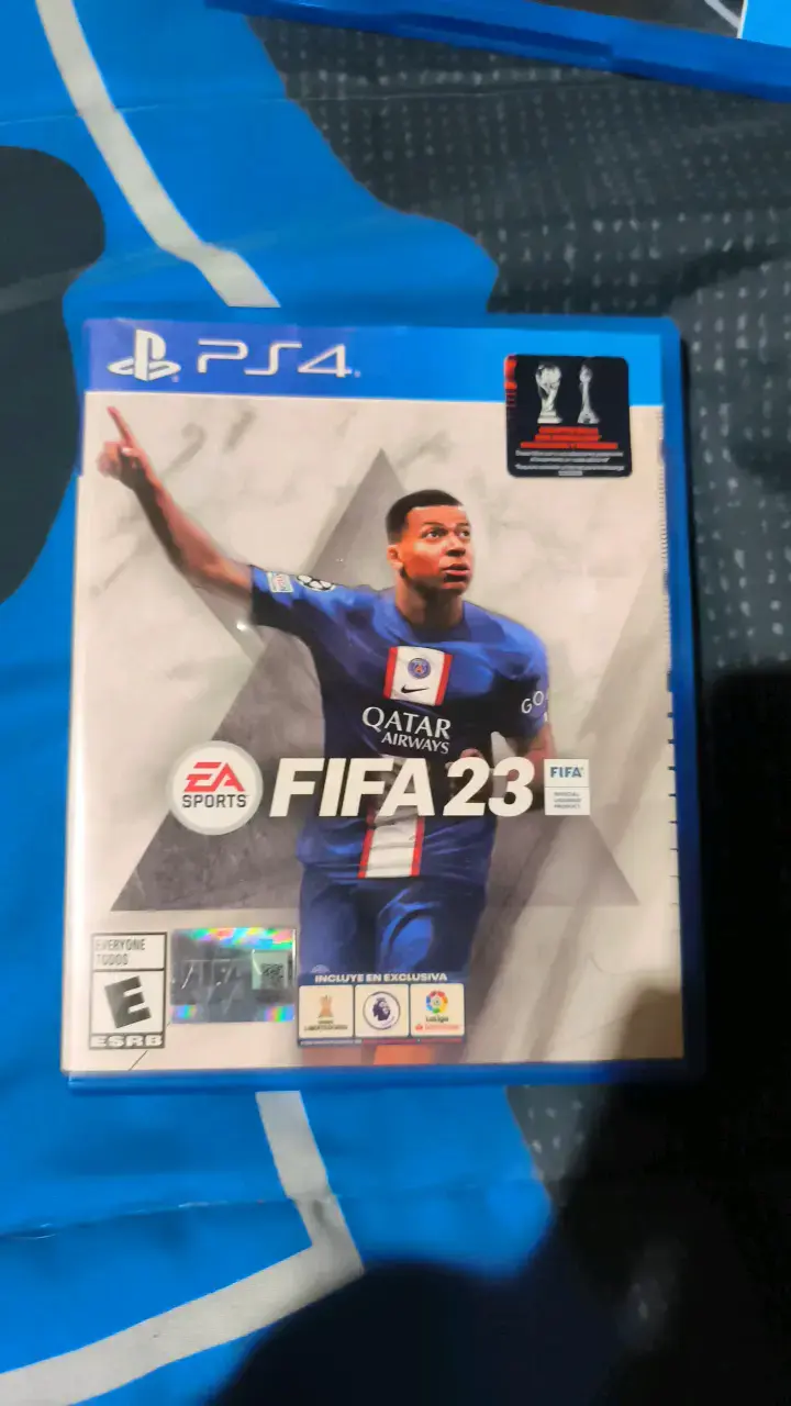Videojuego FIFA 23 para PS4 en buen estado - 1