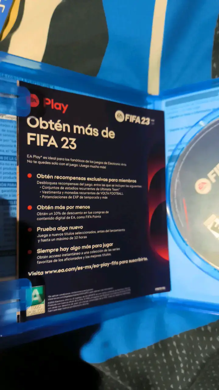 Videojuego FIFA 23 para PS4 en buen estado - 3