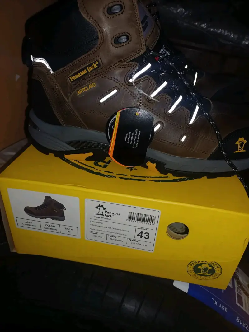 Botines de seguridad Panama Jack café talla 43 - 5