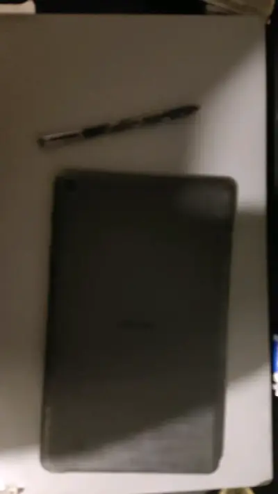 Tablet Samsung a8  con lápiz táctil - miniatura 2