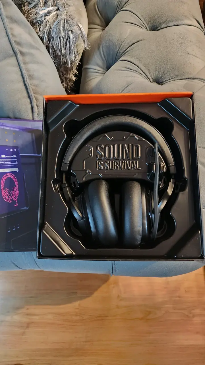 Audífonos Gamer JBL Quantum 600 Inalámbricos - 1