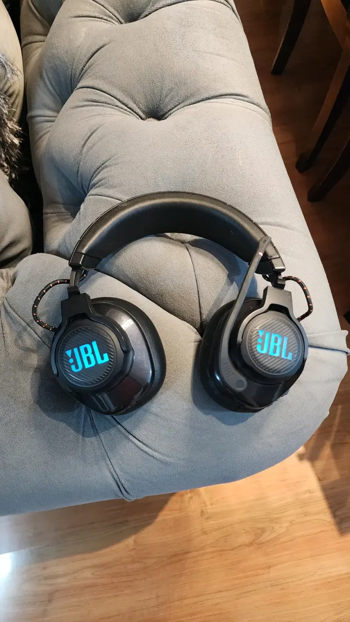 Audífonos Gamer JBL Quantum 600 Inalámbricos - 2