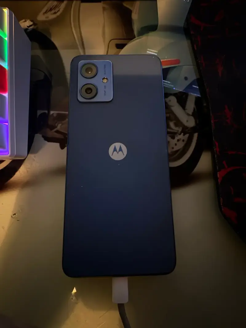 Motorola Moto G35 5G 256GB - Funciona 100% - - 3