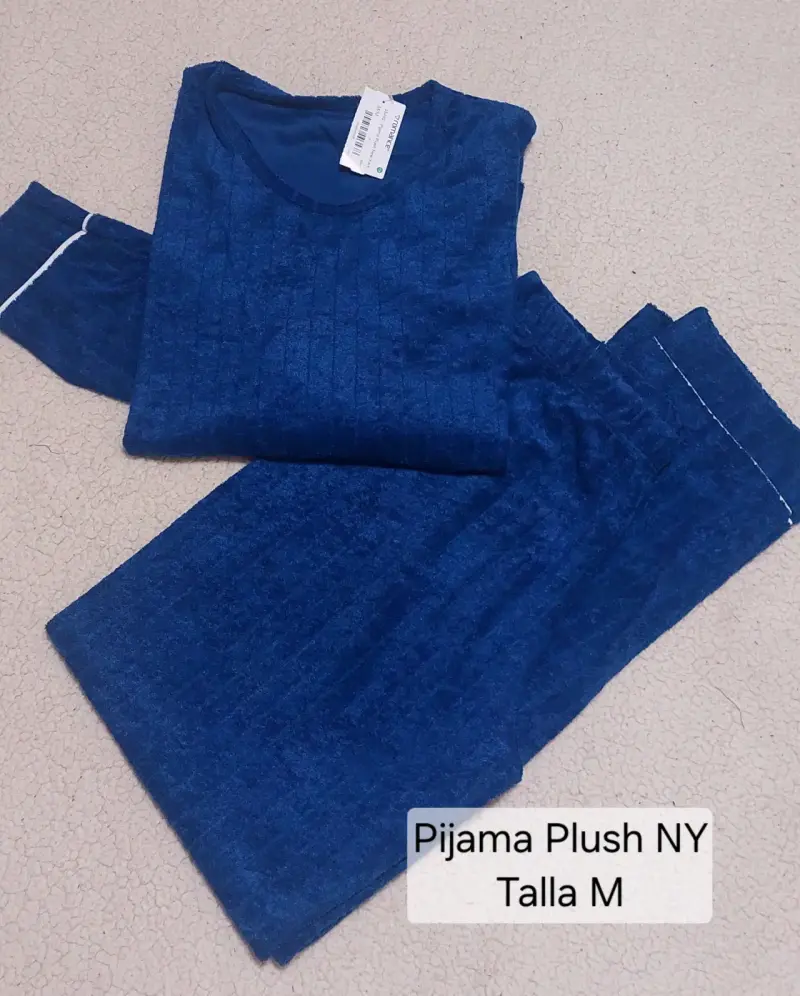 Pijama de mujer color burdeos cómodo y elegante - 6