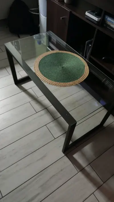 Mesa de centro de vidrio y metal moderna - miniatura 3