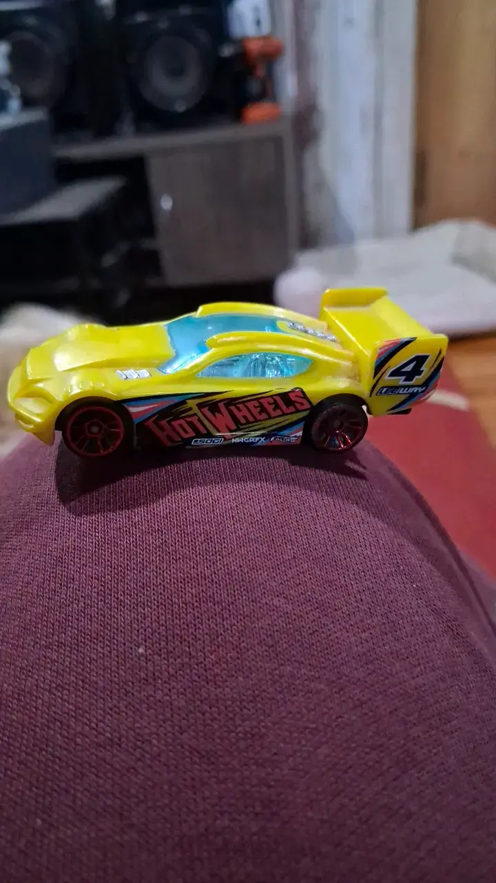 Autos hot wheels - 3