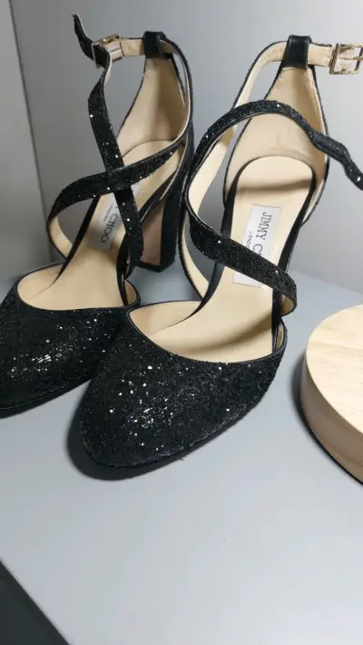 Tacones de fiesta negros Jimmy Choo con brillo - miniatura 3