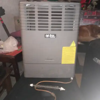 Calefactor a gas Ursus Trotter en buen estado - miniatura 2
