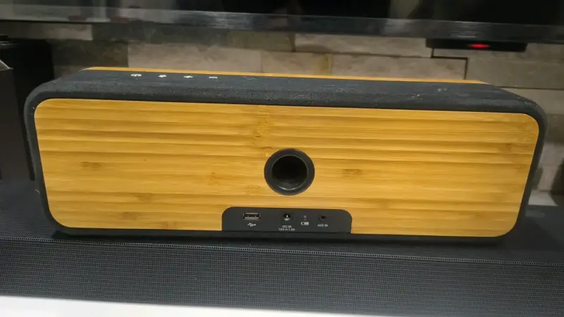 Parlante Bluetooth Marley de madera - 2