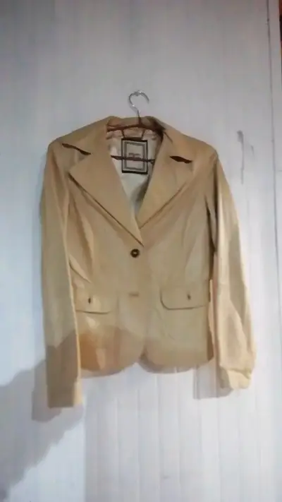 Chaqueta beige de mujer Regatta - miniatura 1