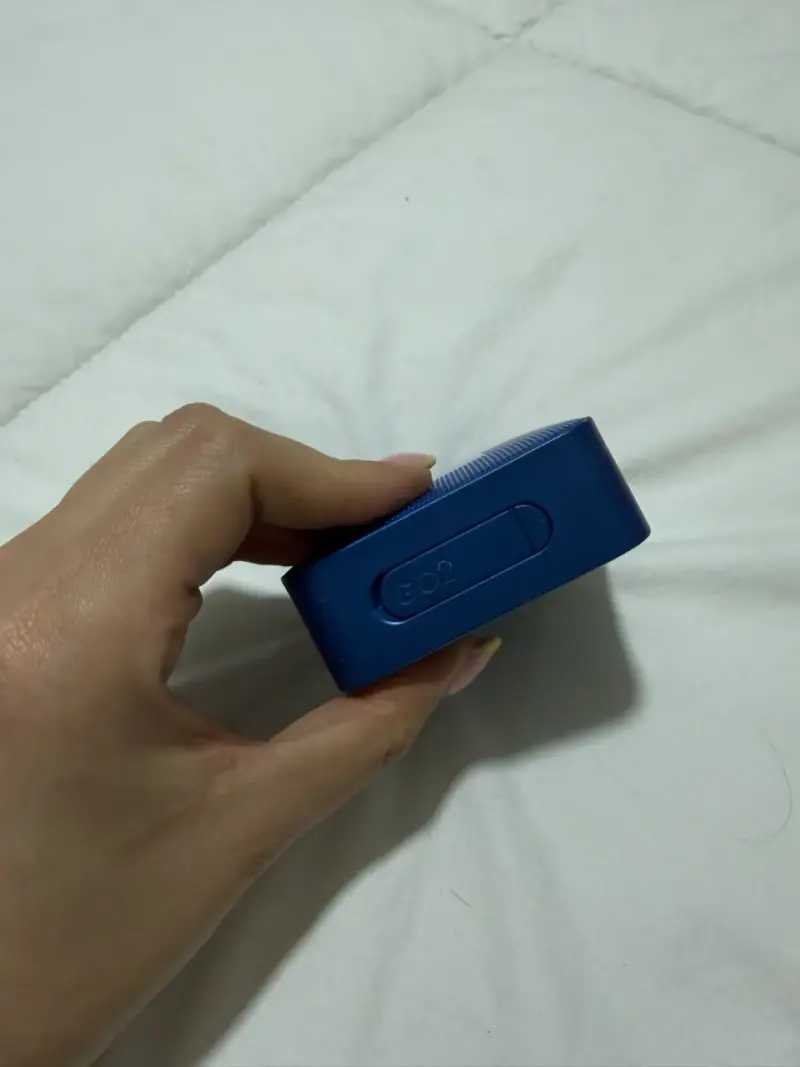 Parlante portátil JBL azul compacto - 5
