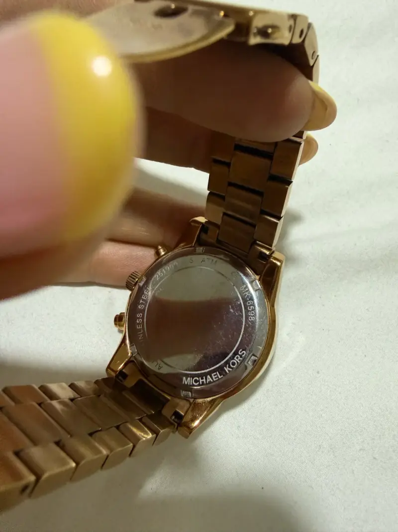 Reloj Michael Kors dorado con cronógrafo - 3