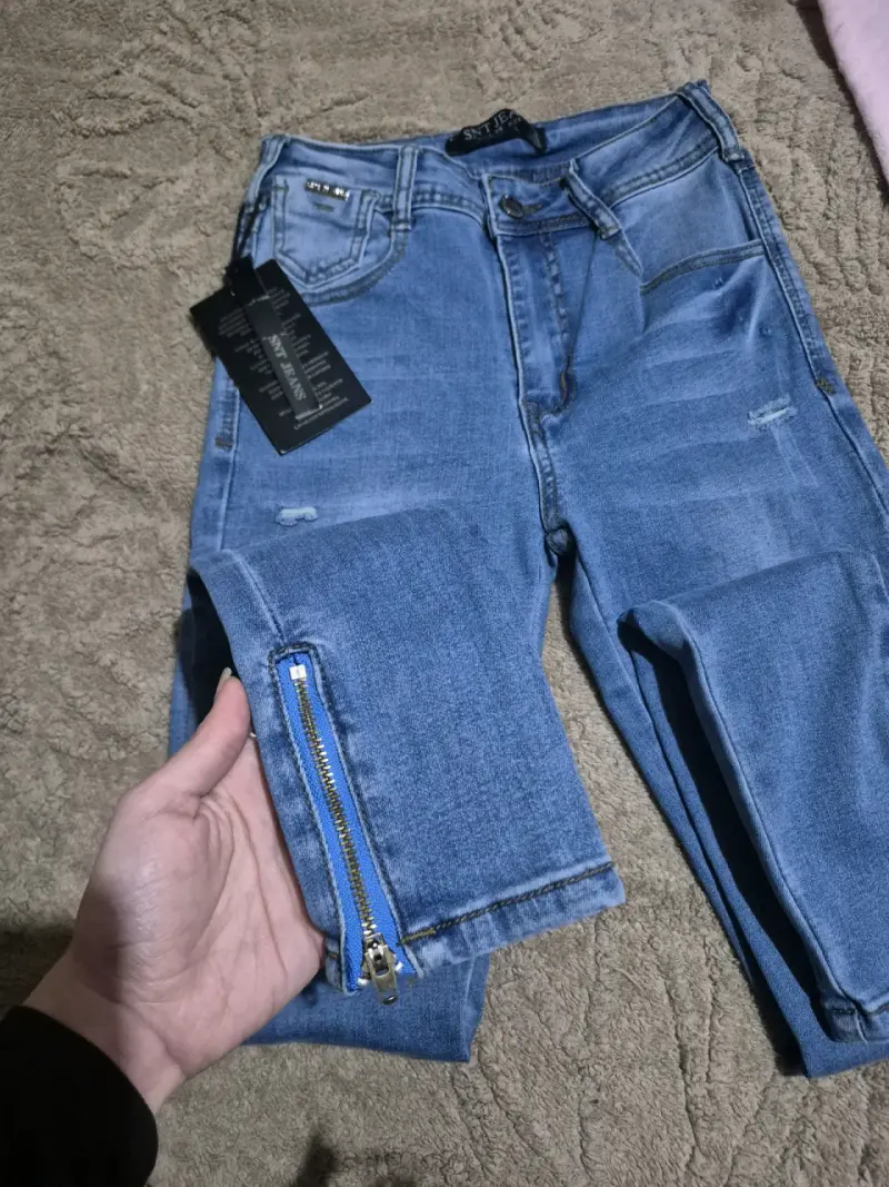 Jeans de mujer azul con cierre en tobillo - 2