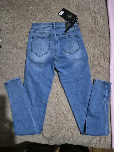 Jeans de mujer azul con cierre en tobillo - miniatura 4
