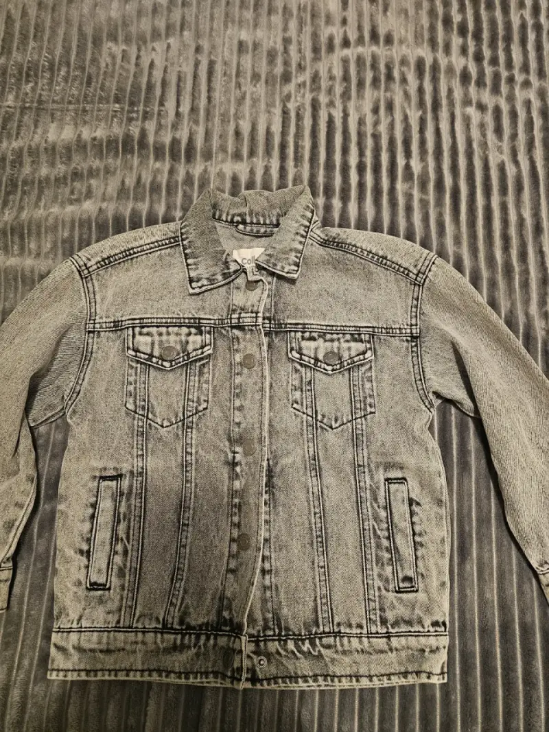 Chaqueta de mezclilla gris niño
