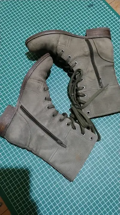 Botas de cuero Cat con cordones - miniatura 3