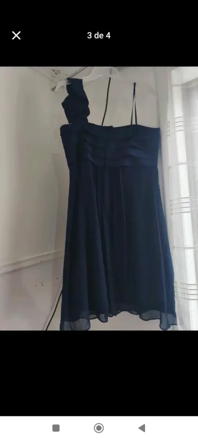 Vestido azul marino elegante con un solo hombro - miniatura 2