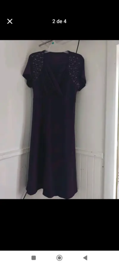 Vestido morado con detalles de perlas brillantes - miniatura 1