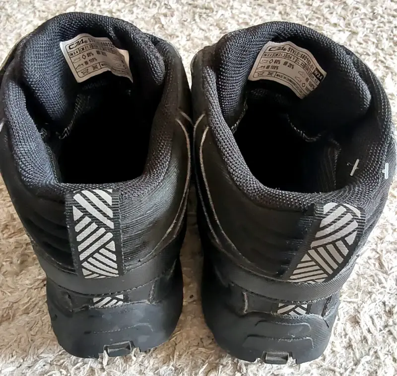 Botin impermeable negro para niños C74 Talla 32 - 3