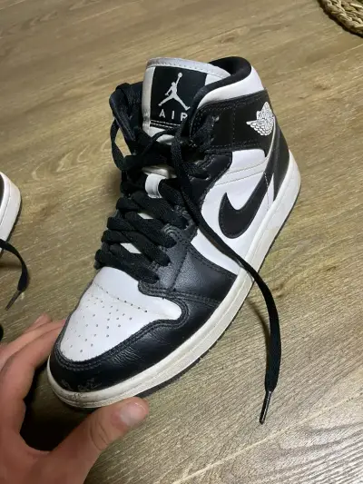Nike Air Jordan  originales Blanco y Negro - miniatura 1