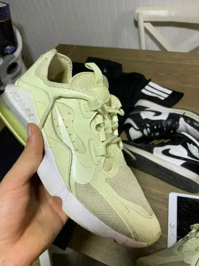 Nike originales Air Max 270 React Verde Claro - miniatura 1