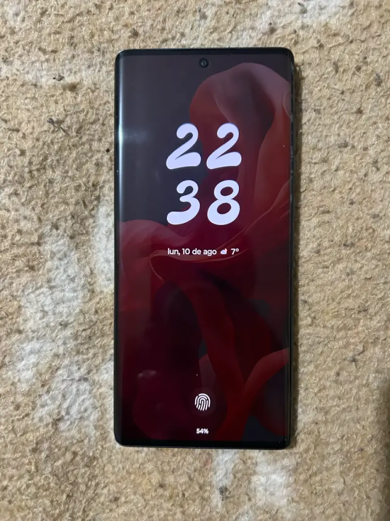 Smartphone Motorola Moto G85 5G con accesorios - 2