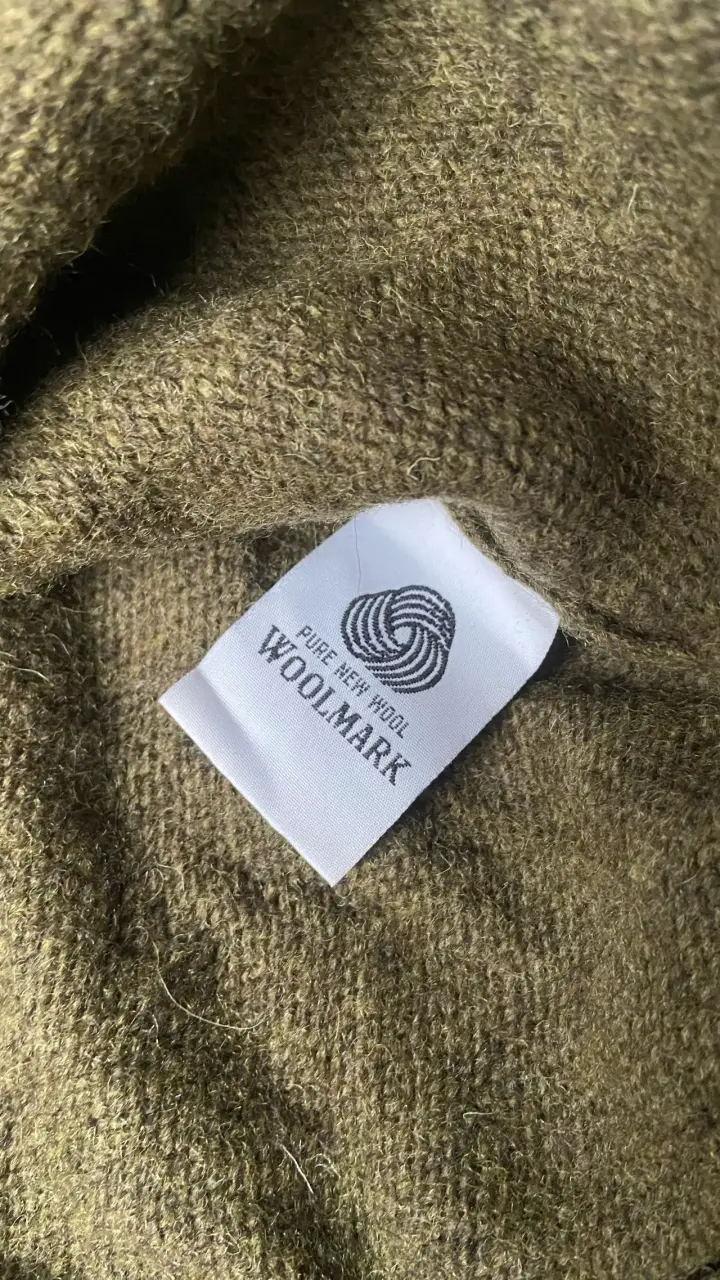 Suéter de lana Fjällräven verde con cuello alto - 5