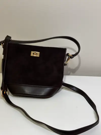 Bolso café con cierre dorado - miniatura 2