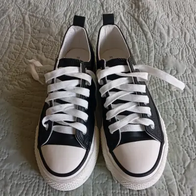 Zapatillas negras con plataforma talla 36 - miniatura 1