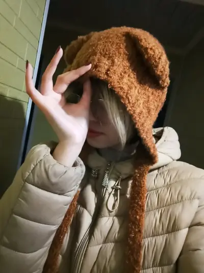 Gorro de lana con orejas de oso marrón - miniatura 4