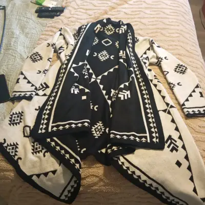 Cárdigan Boho Blanco y Negro para Mujer - miniatura 1