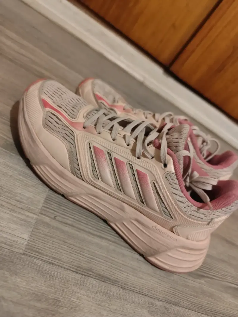 Zapatillas deportivas Adidas Cloudfoam rosadas