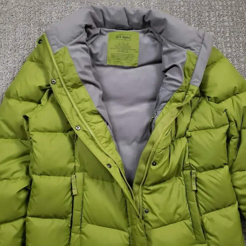 Chaqueta acolchada verde L.L. Bean para invierno - 2