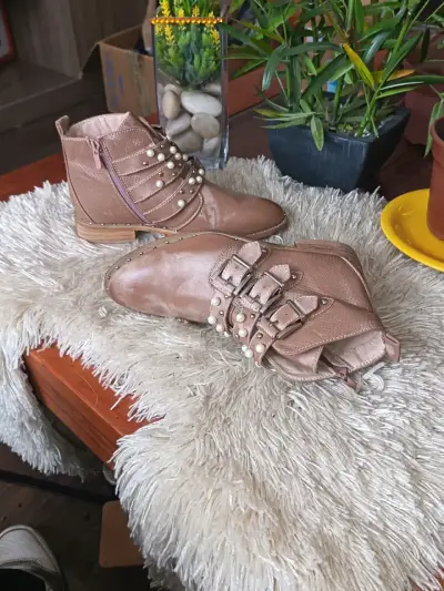 Botas color rosa bellísima estilo biker - miniatura 2