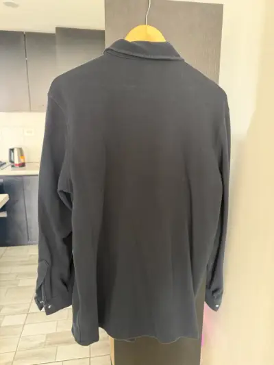Chaqueta negra de hombre Zara con bolsillos - miniatura 2