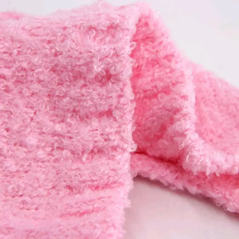 Gorro de lana rosa con orejas - 2