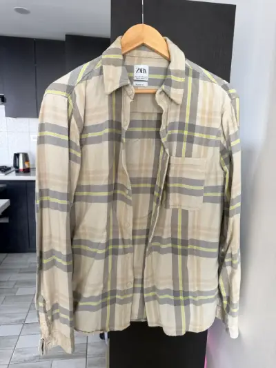 Camisa a cuadros beige Zara para hombre - miniatura 1