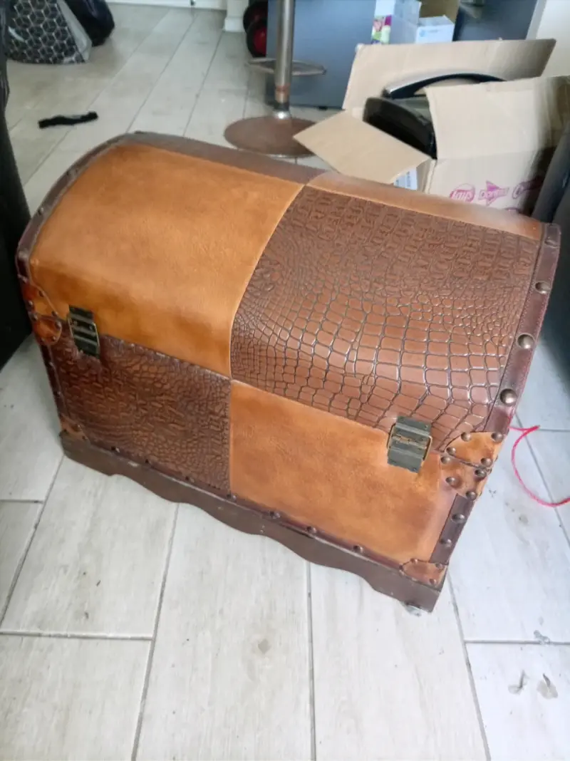 Baúl antiguo/vintage de cuero genuino - 4