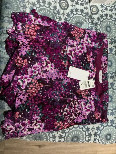 Falda corta floral Basement en tonos morados - miniatura 2