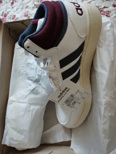 Zapatillas Adidas Hoops 3.0 Mid blancas - miniatura 1