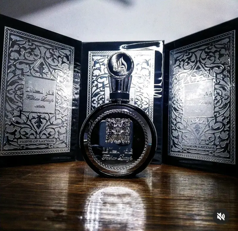 Perfume Fakhar black de Lattafa para Hombre