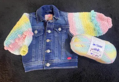 Chaqueta de mezclilla  bebé con mangas de croch - miniatura 2
