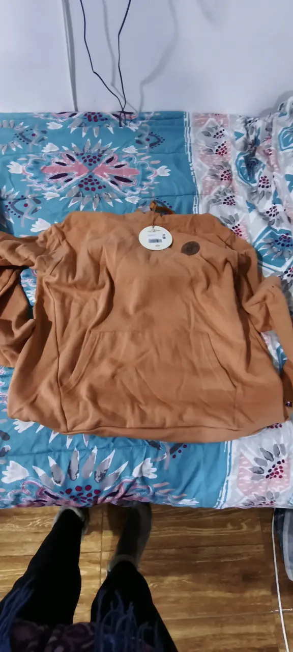 Polerón Haka Honu Damasco XL con diseño bordado - 1