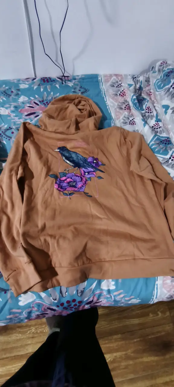 Polerón Haka Honu Damasco XL con diseño bordado - 2