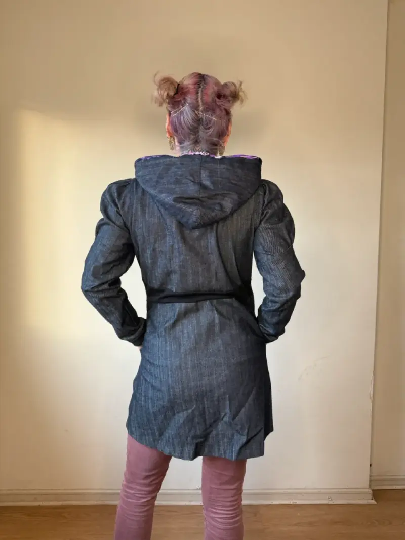 Chaqueta de mezclilla con capucha - 4