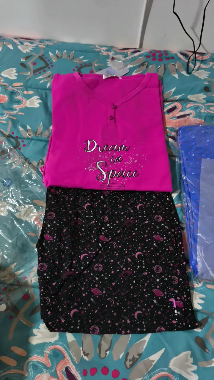 Pijamas Beckil para mujer en colores vibrantes - 2