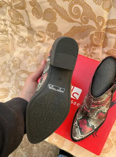 Botines de cuero estampado serpiente talla 35 - miniatura 4
