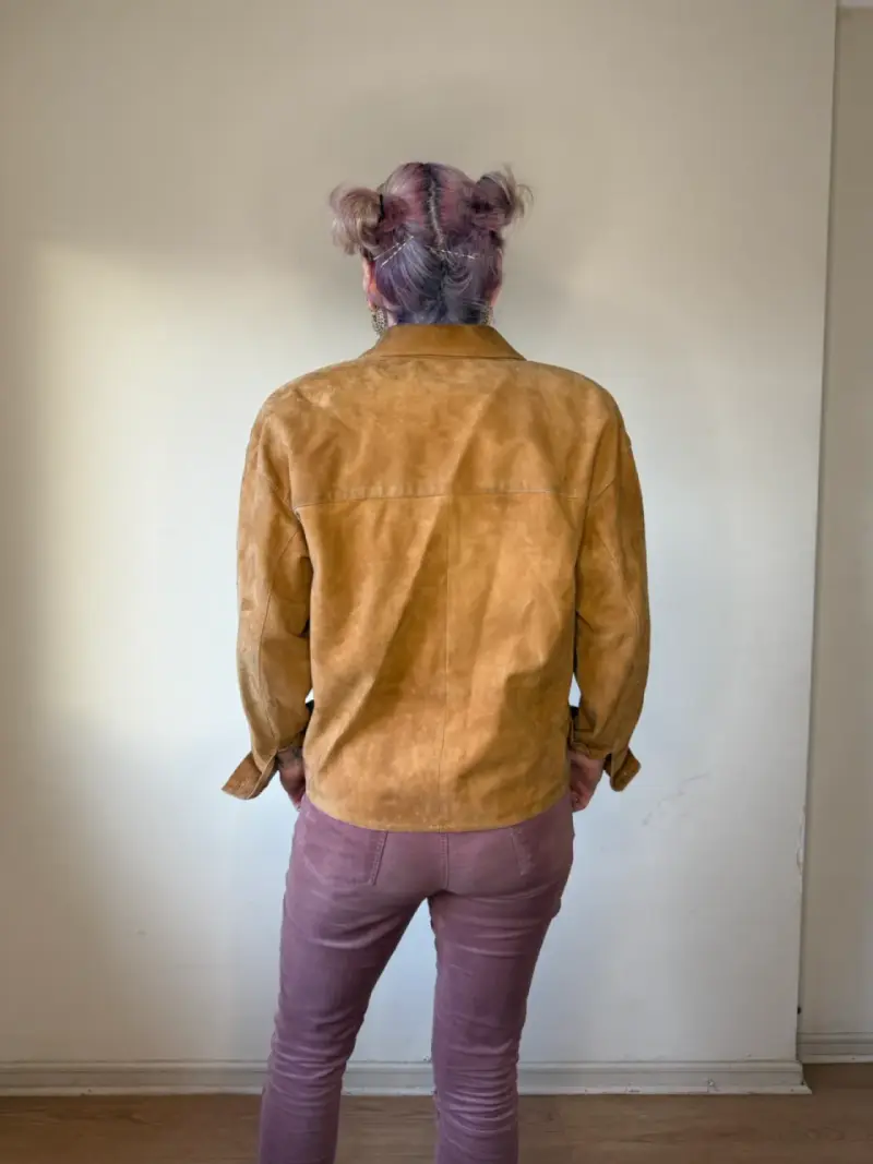 Sobrecamisa de gamuza café - 4